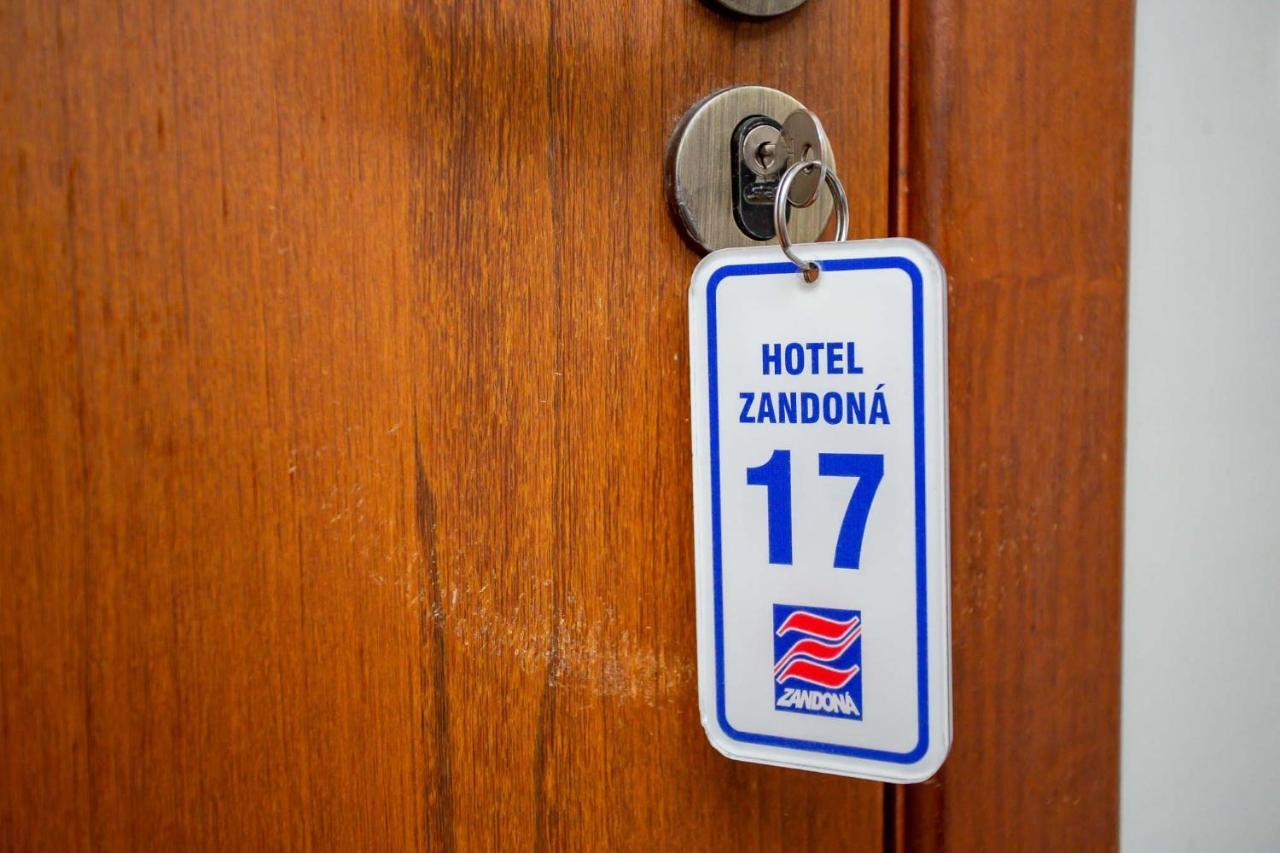 Hotel Zandoná Joinville Exterior foto